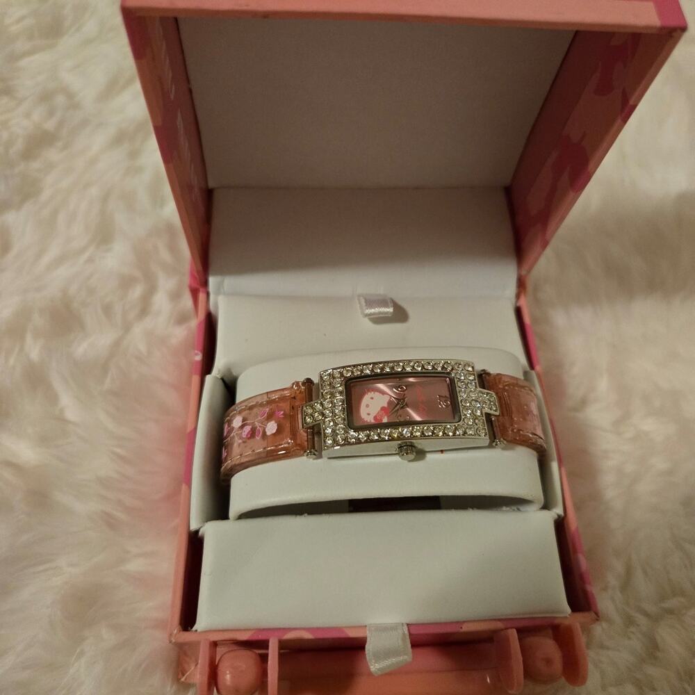 Vintage Y2K Pink Rhinestone Hello Kitty Watch